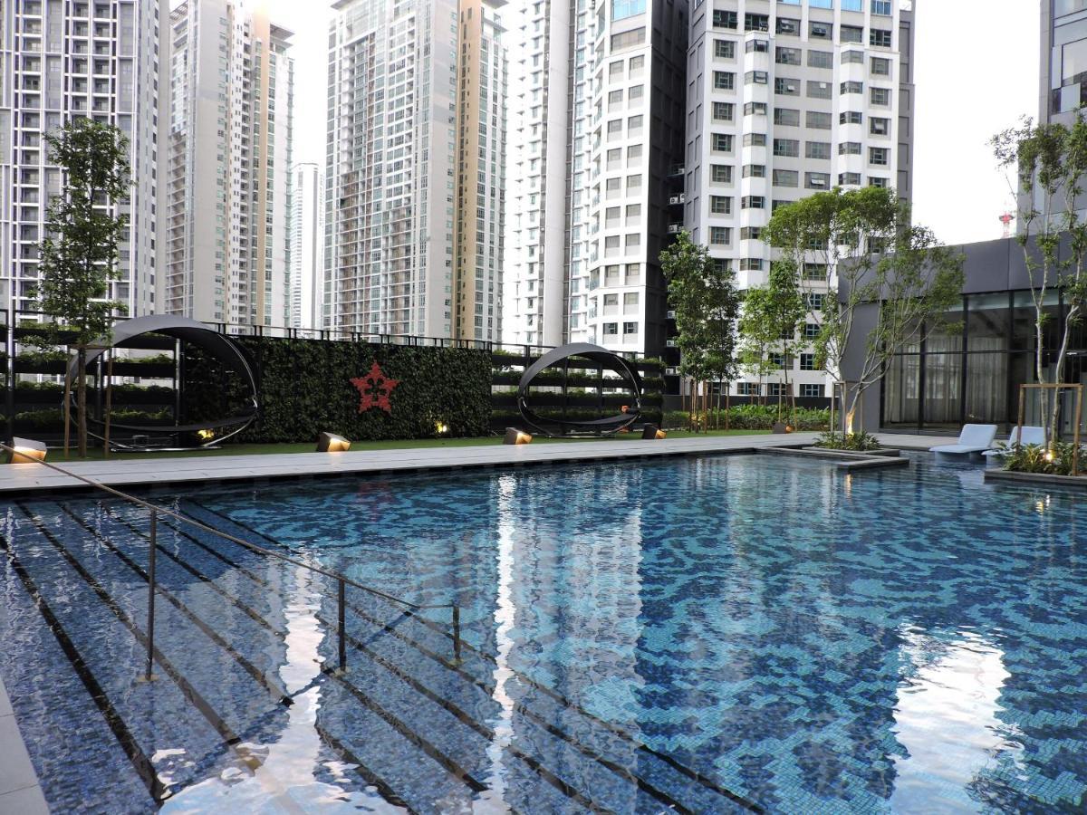 Axquisite Suites At Klcc Kuala Lumpur Exterior photo