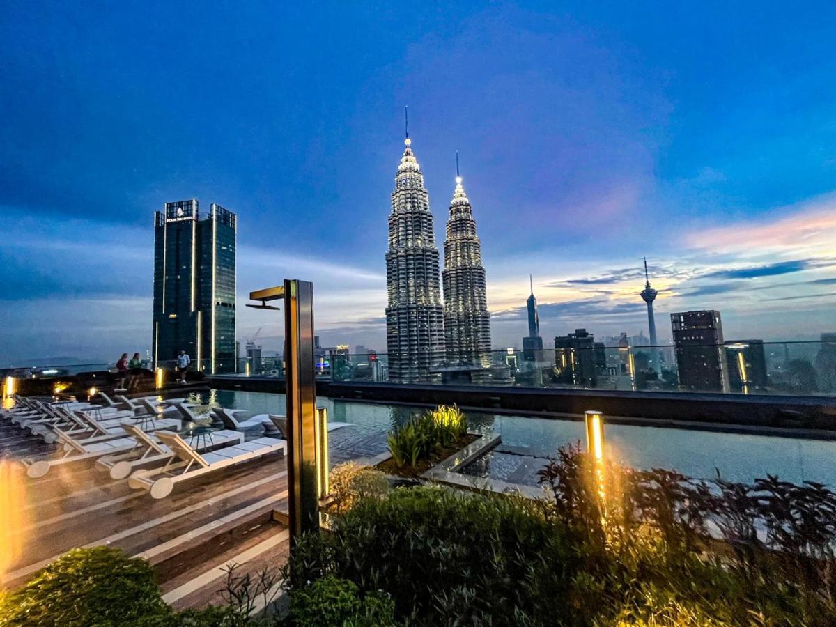 Axquisite Suites At Klcc Kuala Lumpur Exterior photo