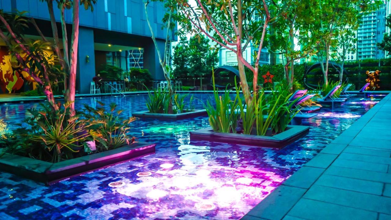 Axquisite Suites At Klcc Kuala Lumpur Exterior photo